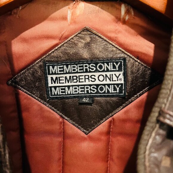 Vintage Distressed Members Only Leather Jacket Size 42 Large - Picture 8 of 16
